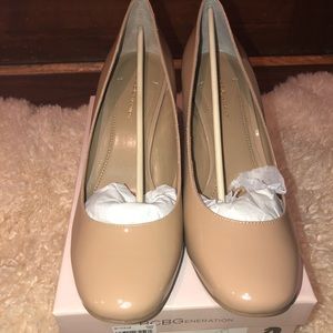 Bcbg nude patent leather heel